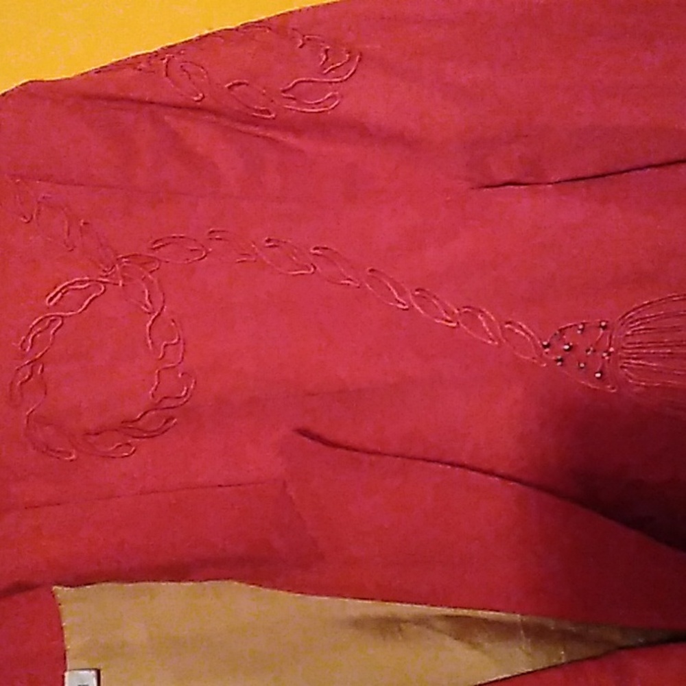 Blazer - Picture 2 of 3